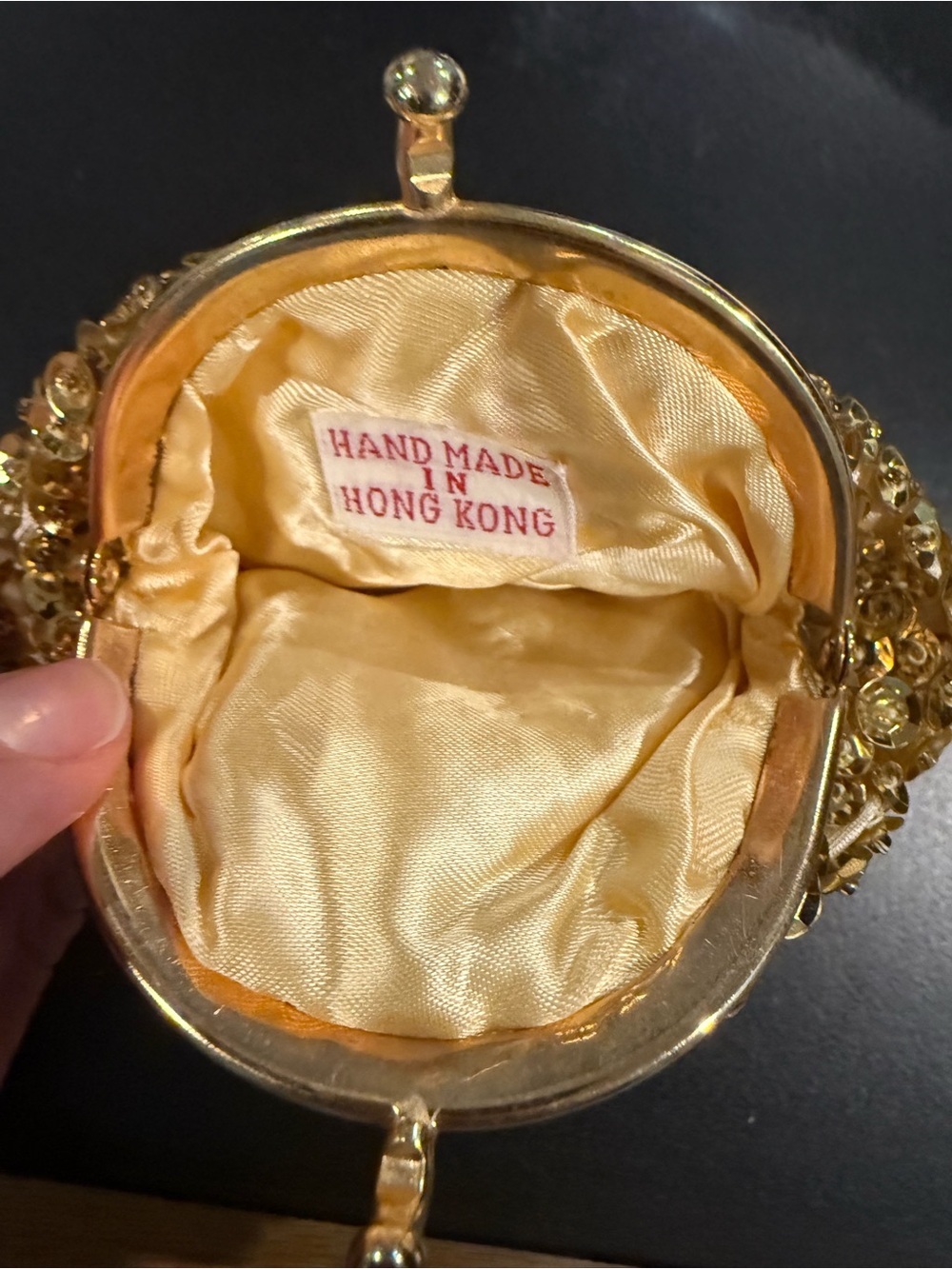 The Cutest Gold Sequin Beaded Coin Purse with Flower Accents - Picture 4 of 4